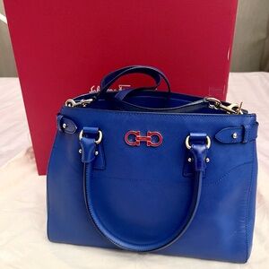 Gorgeous Salvatore Ferragamo lapis blue textured leather handbag with strap